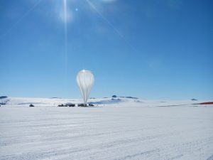 Balon badawczy NASA na Antarktydzie / flickr.com by NASA